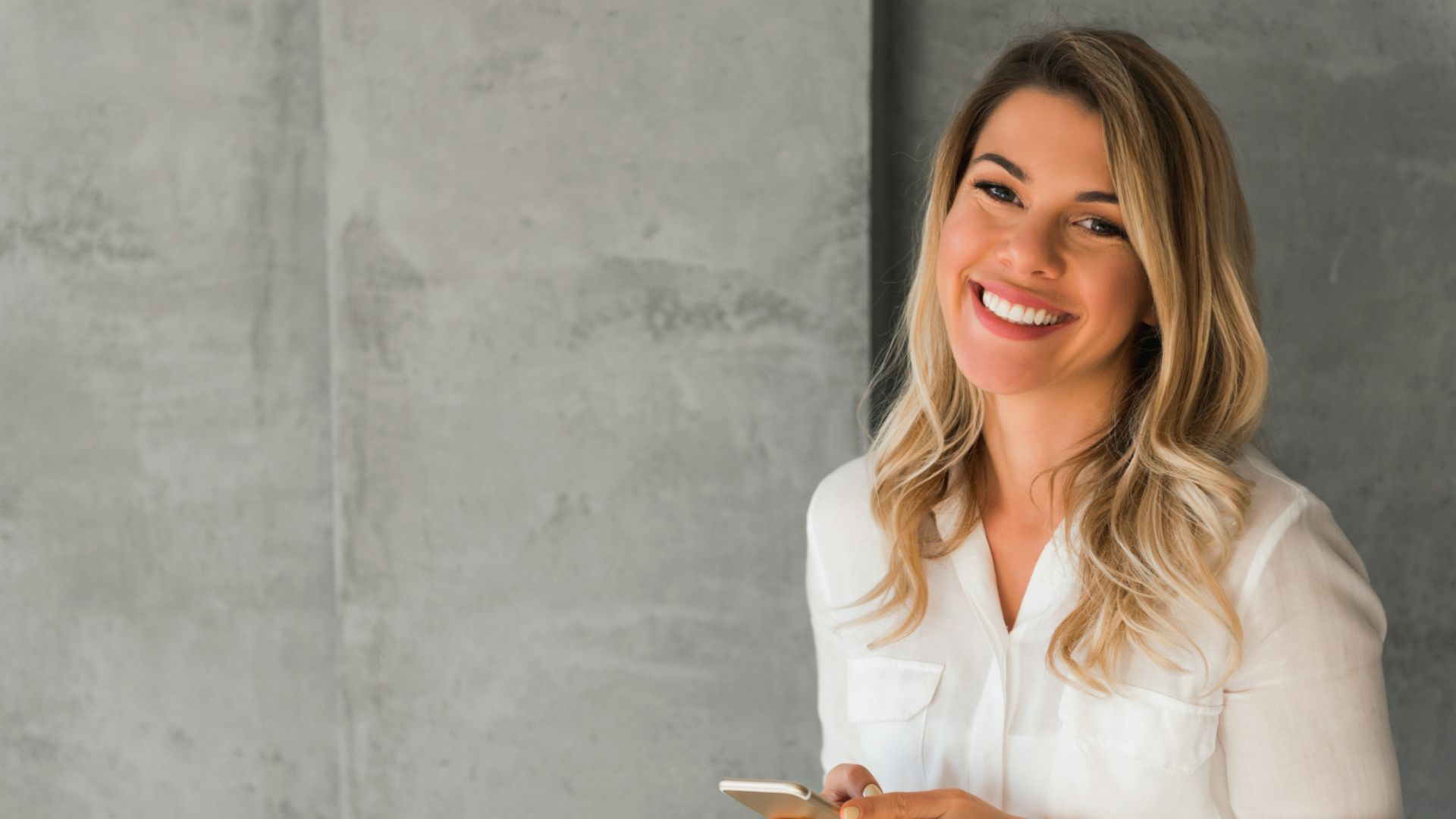 Estudos relacionam estética do sorriso e saúde bucal à empregabilidade