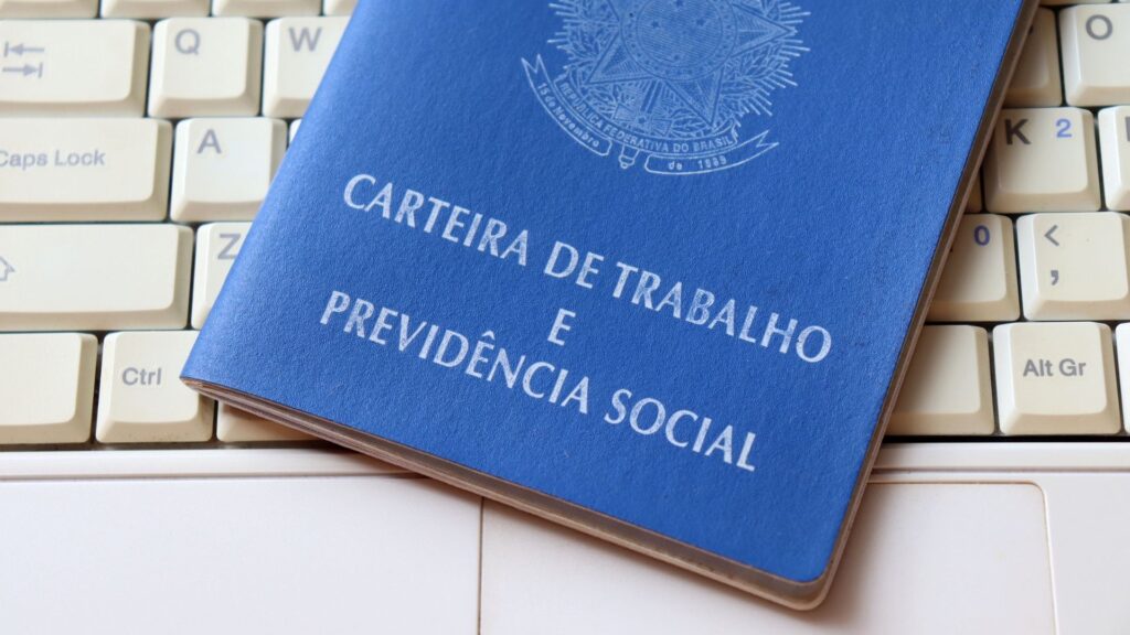 As novas gerações e a CLT quem precisa se adaptar a quem
